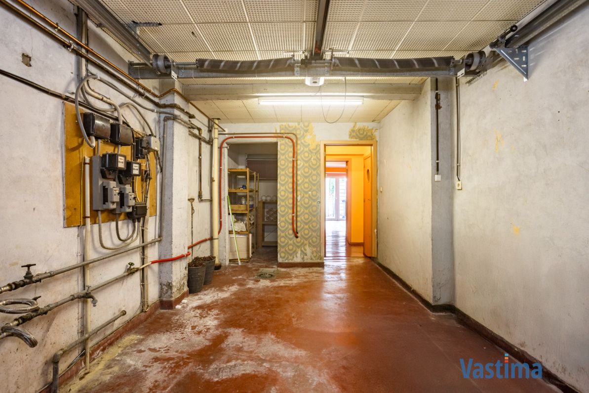 Solide rijwoning met garage en tuin in het hart van Aalst foto 12