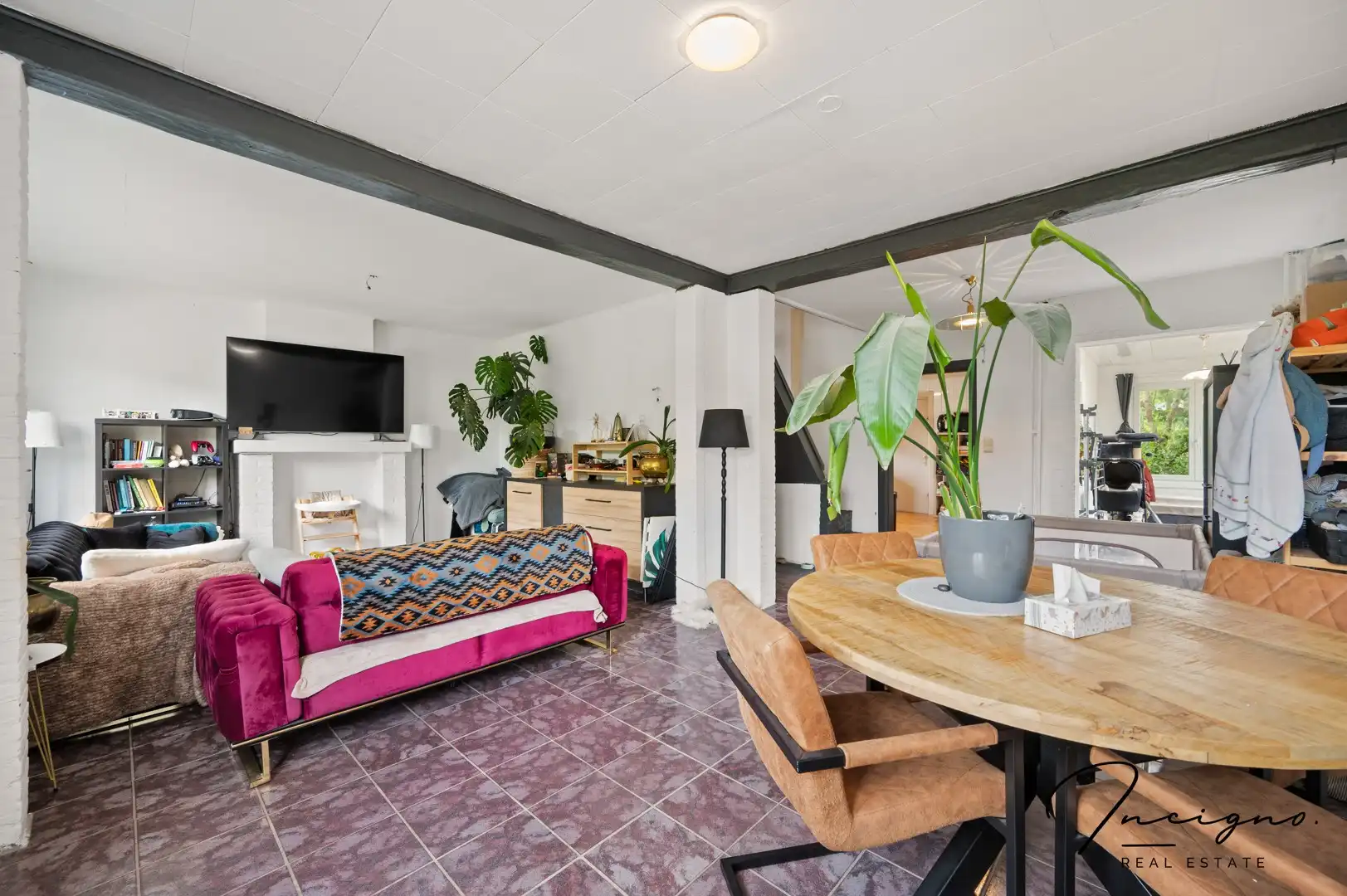 Charmante woning in een groene en rustige woonomgeving foto 3