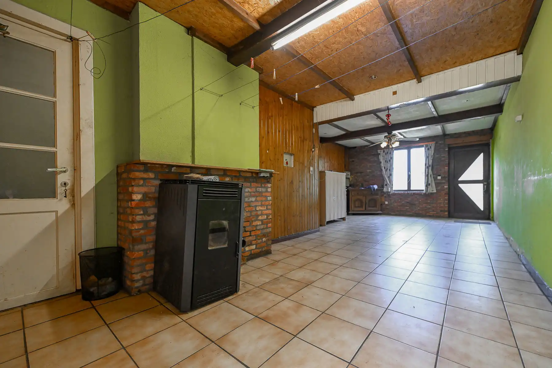 Charmante te renoveren woning met vrij zicht in Ekeren-Donk foto 6