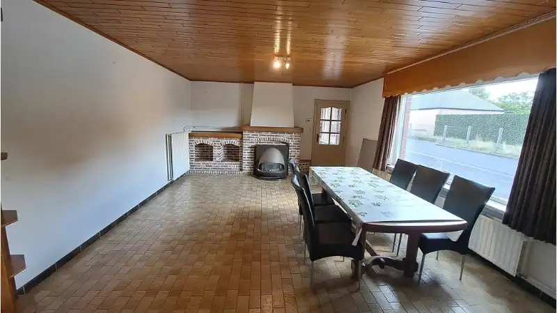 Vrijstaande woning met 4 slaapkamers en dubbele garage&nbsp;te huur in Zwevezele foto 2