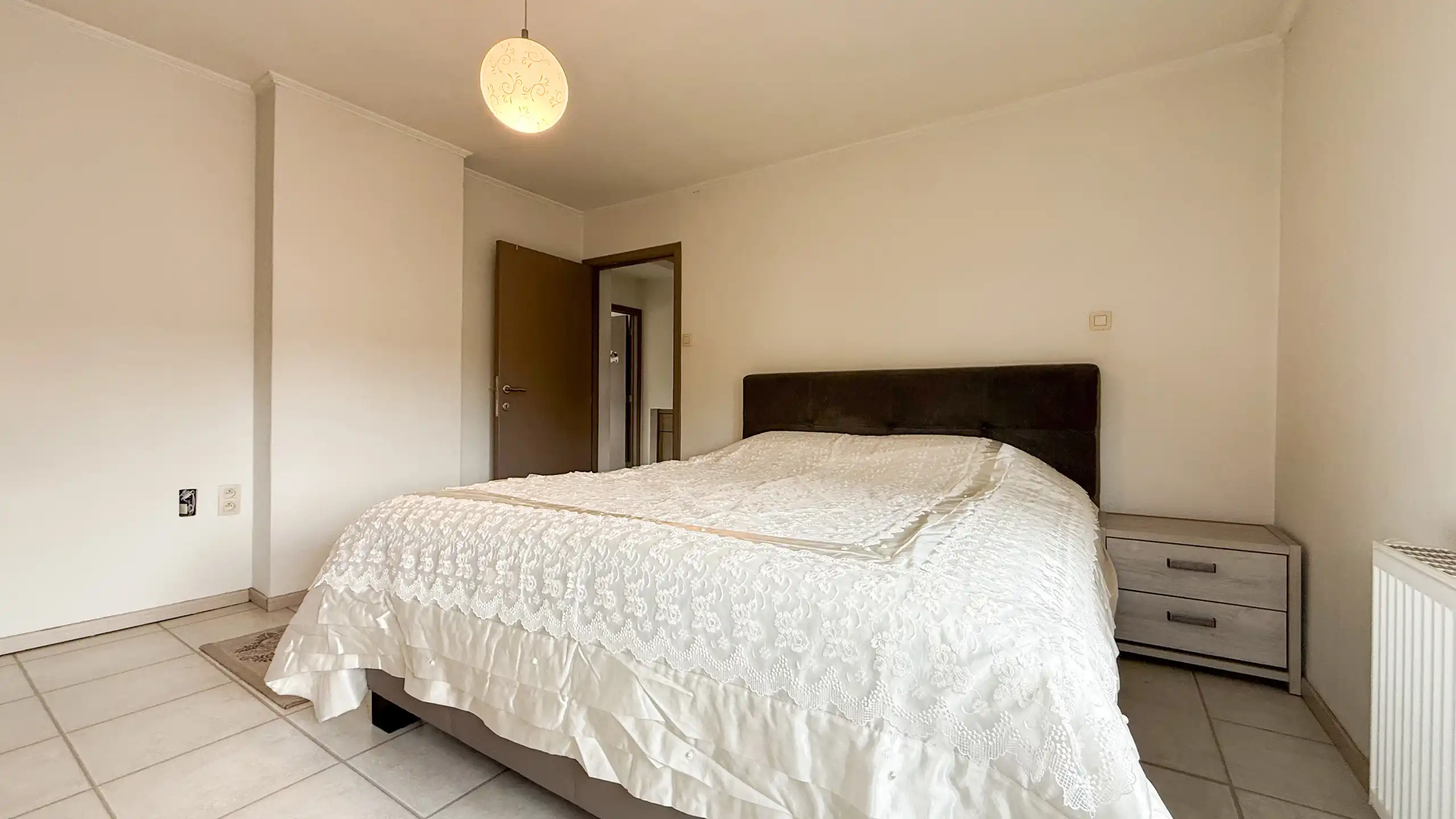 Halfopen woning met tuin en dubbele garage in H-Z! foto 36