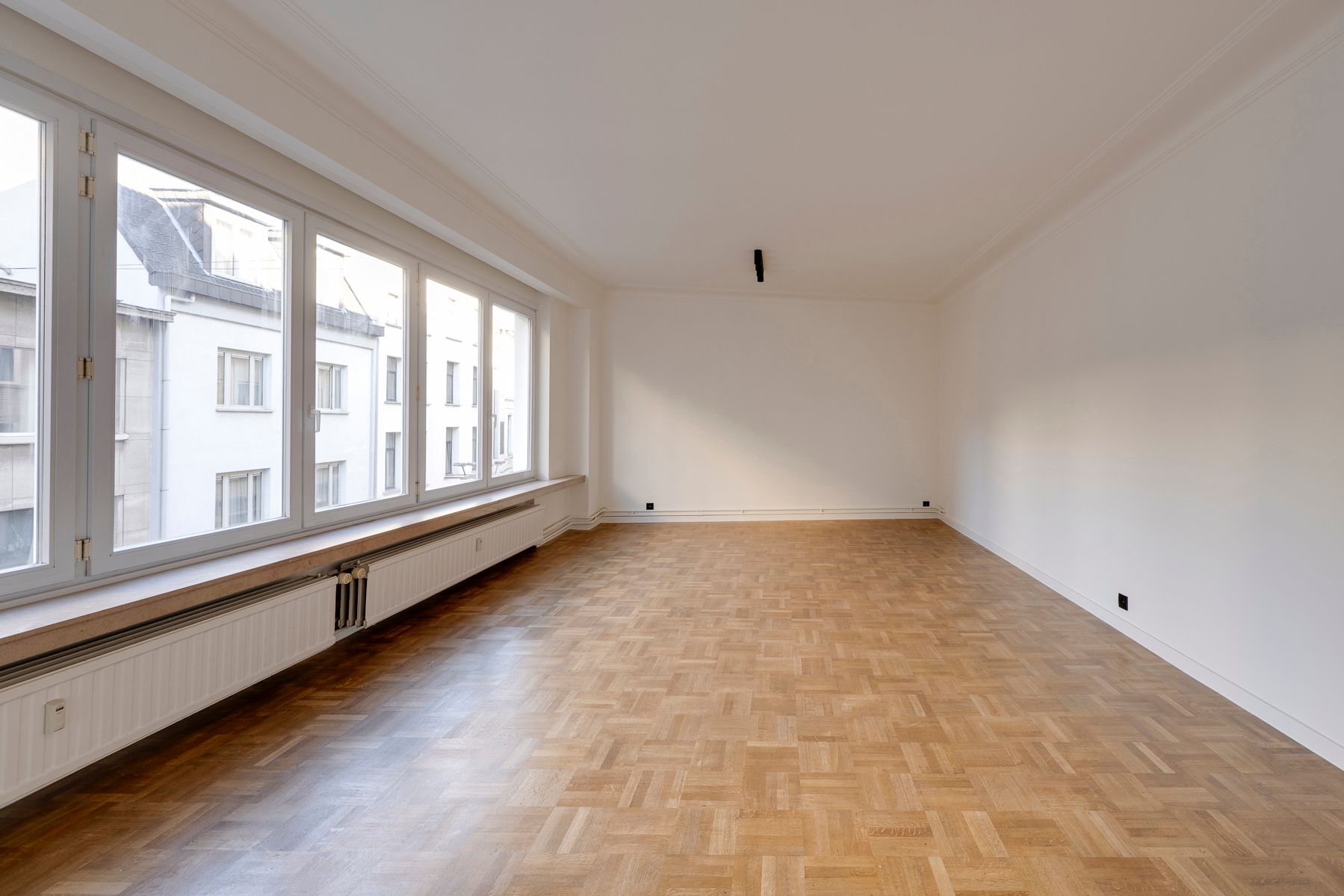 Instapklaar 3-slaapkamerappartement met terras foto {{pictureIndex}}