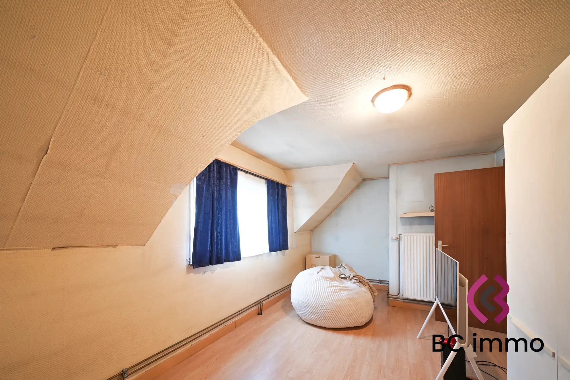 Karaktervolle woning met 3 slaapkamers vlak bij het centrum van Genk foto 14