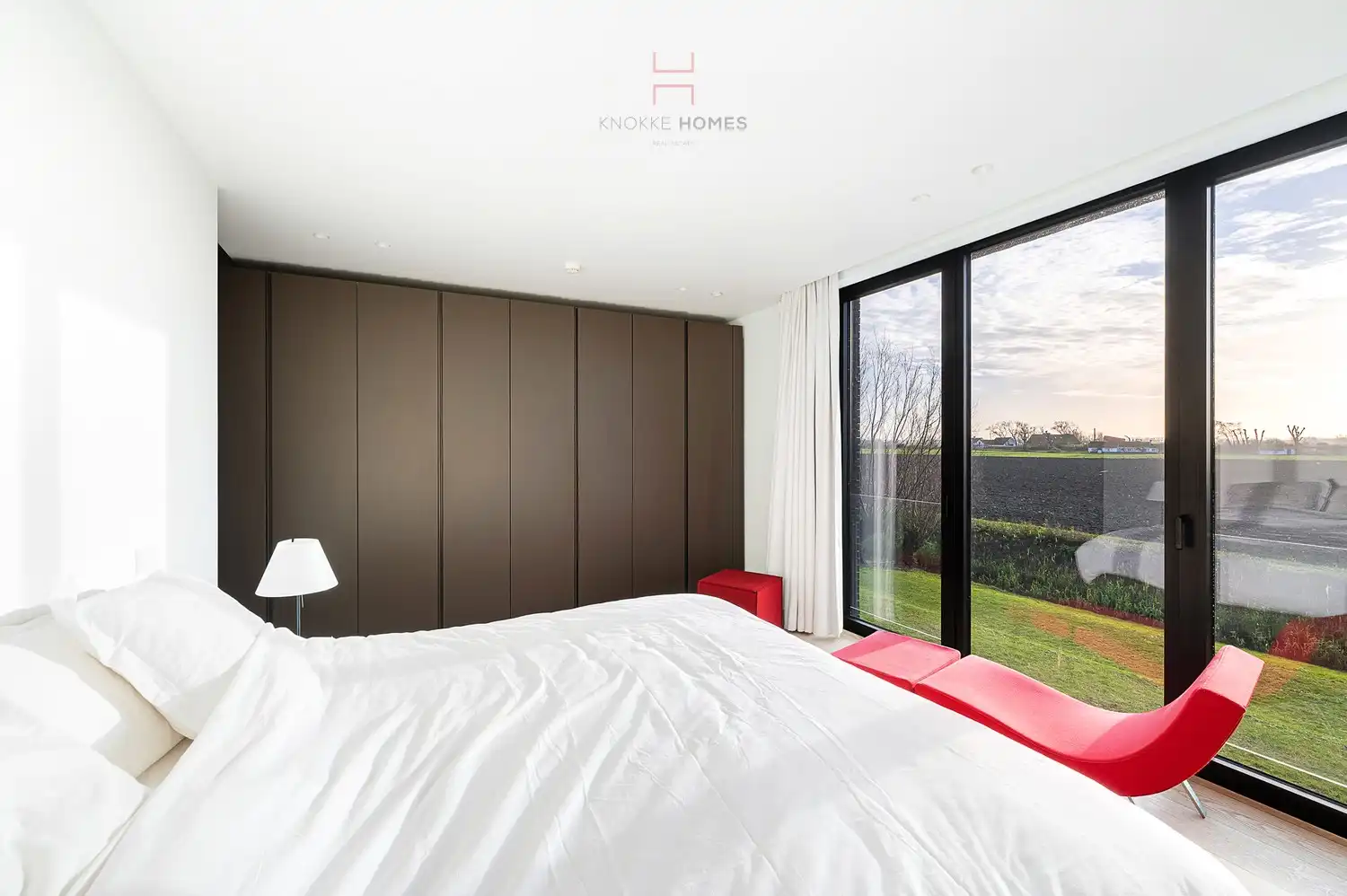 Exclusieve high-end hoeve-villa met panoramische polderzichten nabij de Oosthoek-Zoute. foto 17