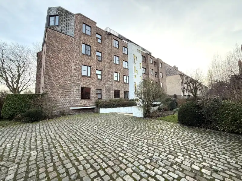 *** COMPROMIS IN OPMAAK *** - Rustig en zongeoriënteerd 3-slaapkamerappartement met terras en open uitzicht op water foto 3