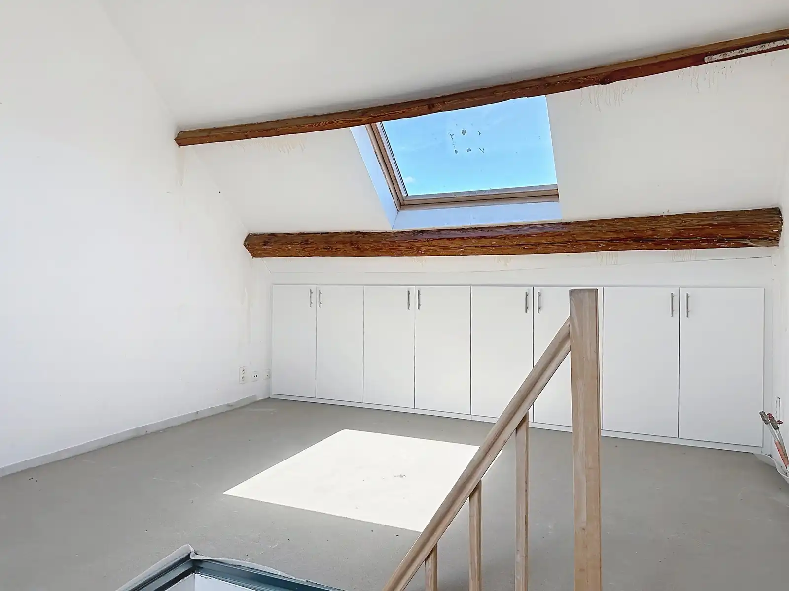 Instapklare, gerenoveerde woning met gezellige koer in hartje Niel! foto 31