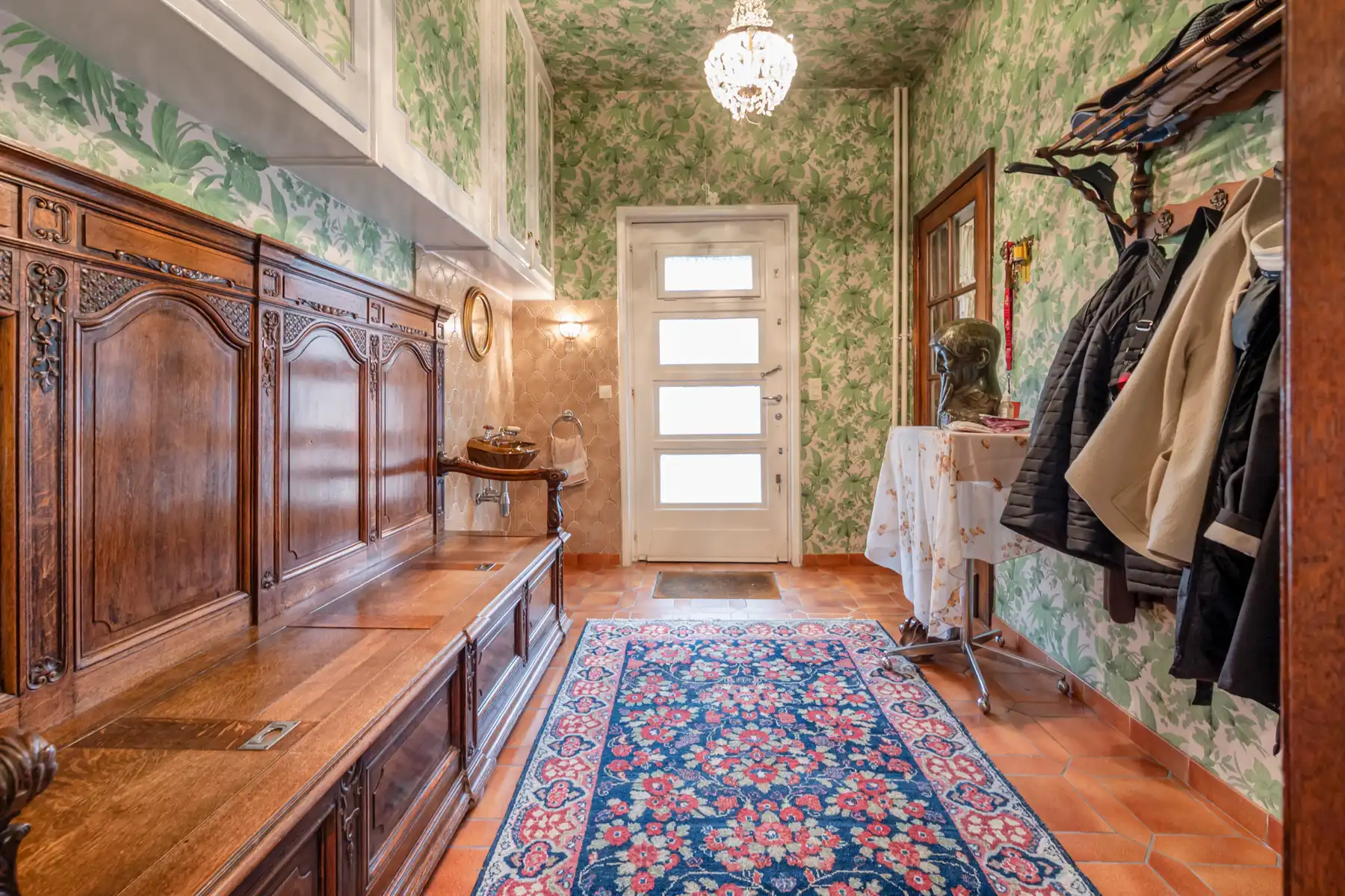 Imposante herenwoning + commerciële ruimte hartje Overmere foto 12