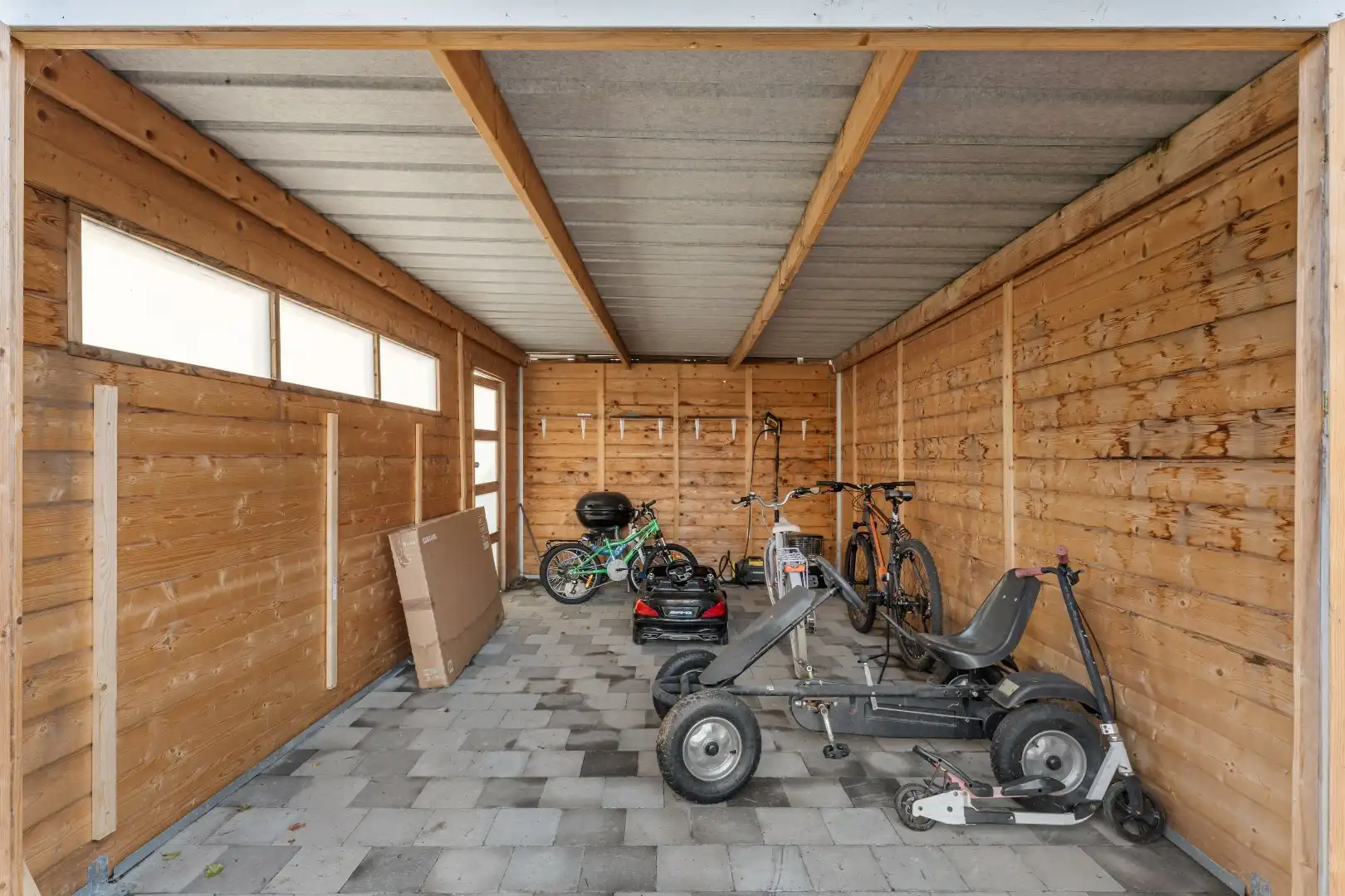 Verzorgde woning met hedendaags energiecomfort, terras, tuin en garage, ideaal voor jong gezin! foto 35