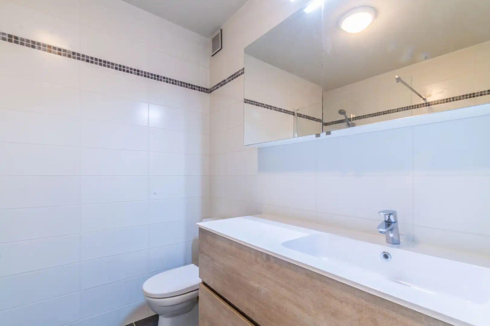 Een aangenaam, ruim duplex-appartement te Halle centrum! foto 15