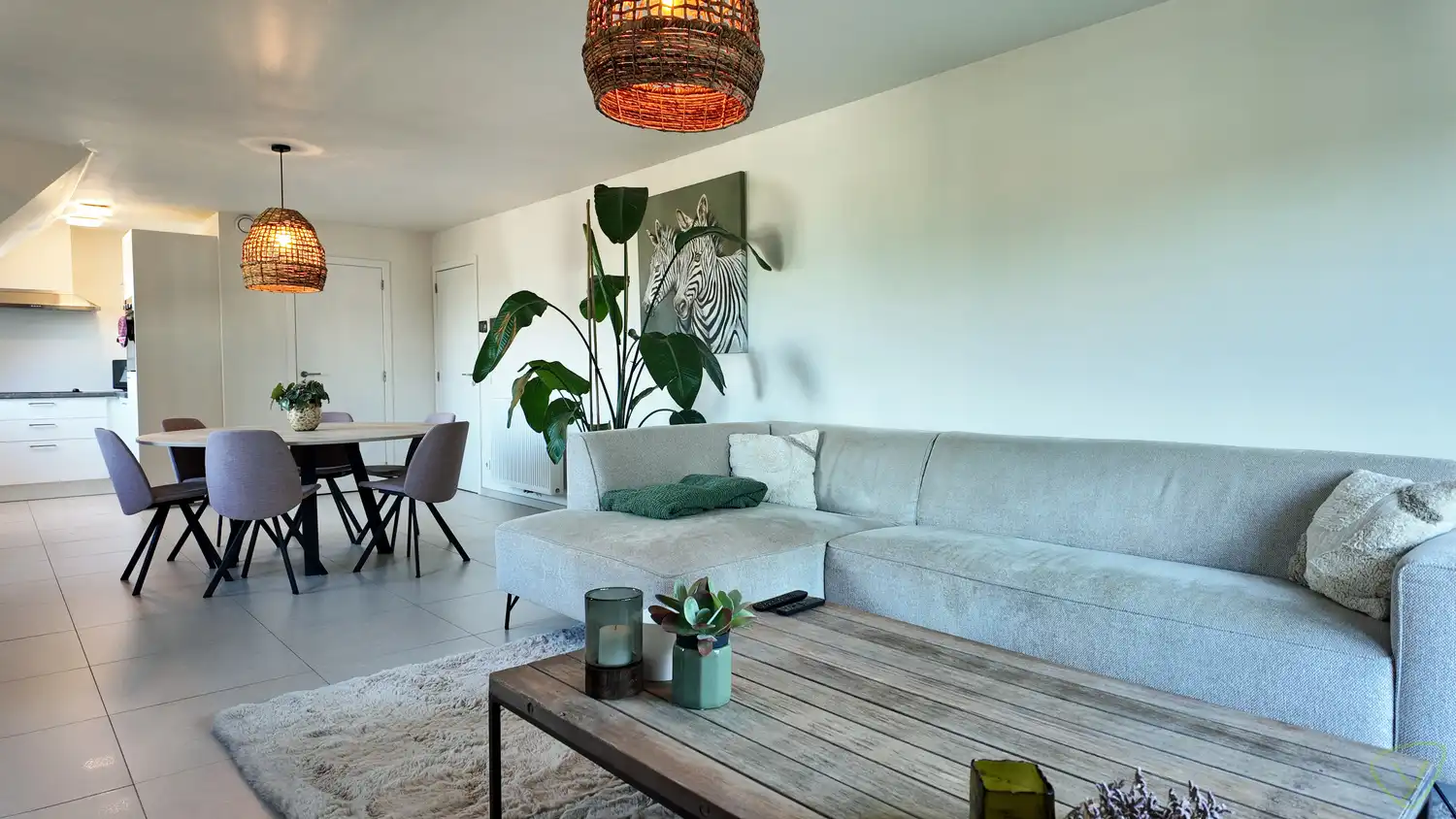 Gezellig duplex-appartement net buiten het centrum van Eeklo! foto 5