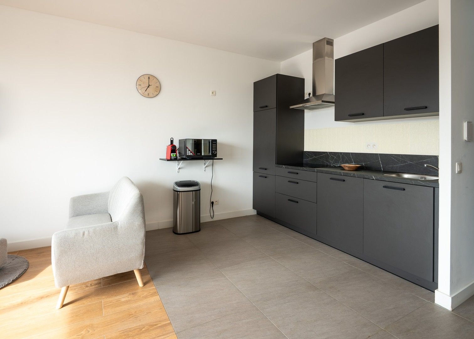 Gerenoveerde Studio vlakbij het centraal station! foto 6