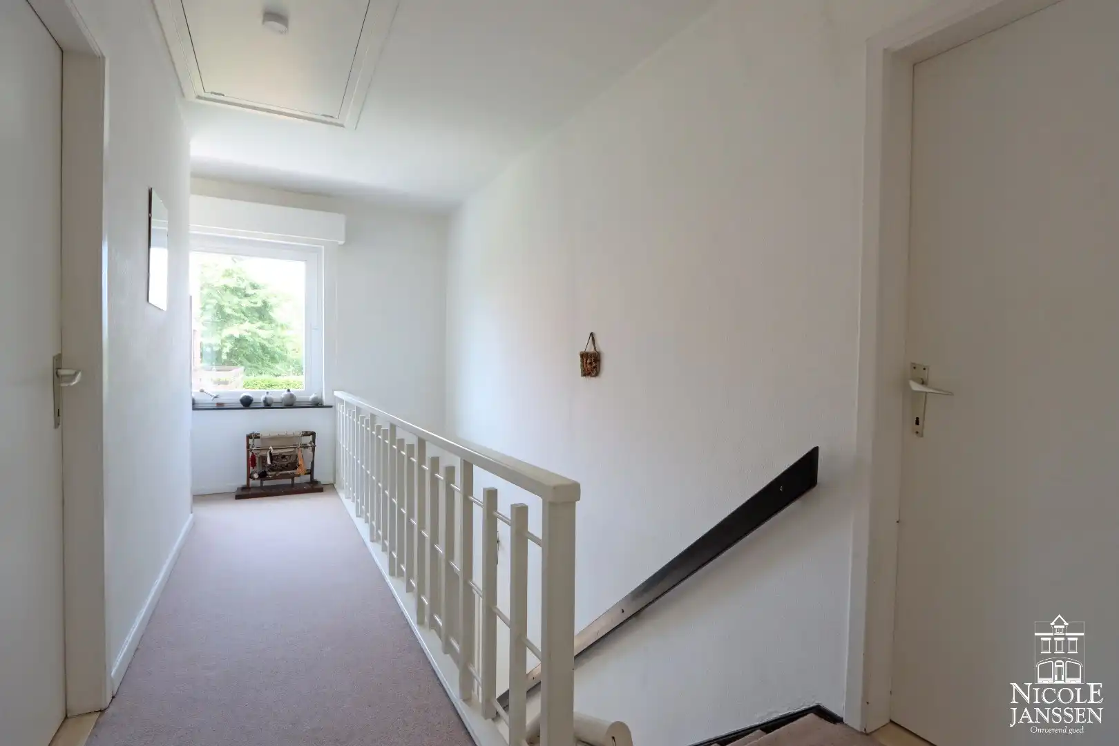 Verrassend ruime gezinswoning met prachtige diepe tuin foto 18