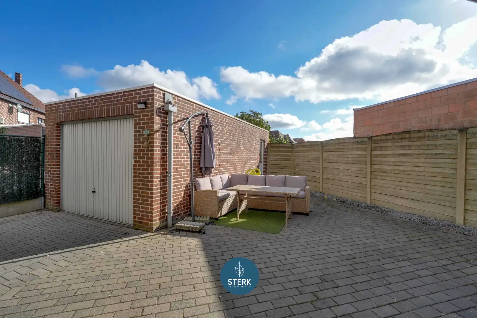 INSTAPKLARE WONING MET 3 SLPKS OP EEN CENTRALE LOCATIE TE MAASMECHELEN !  foto 19