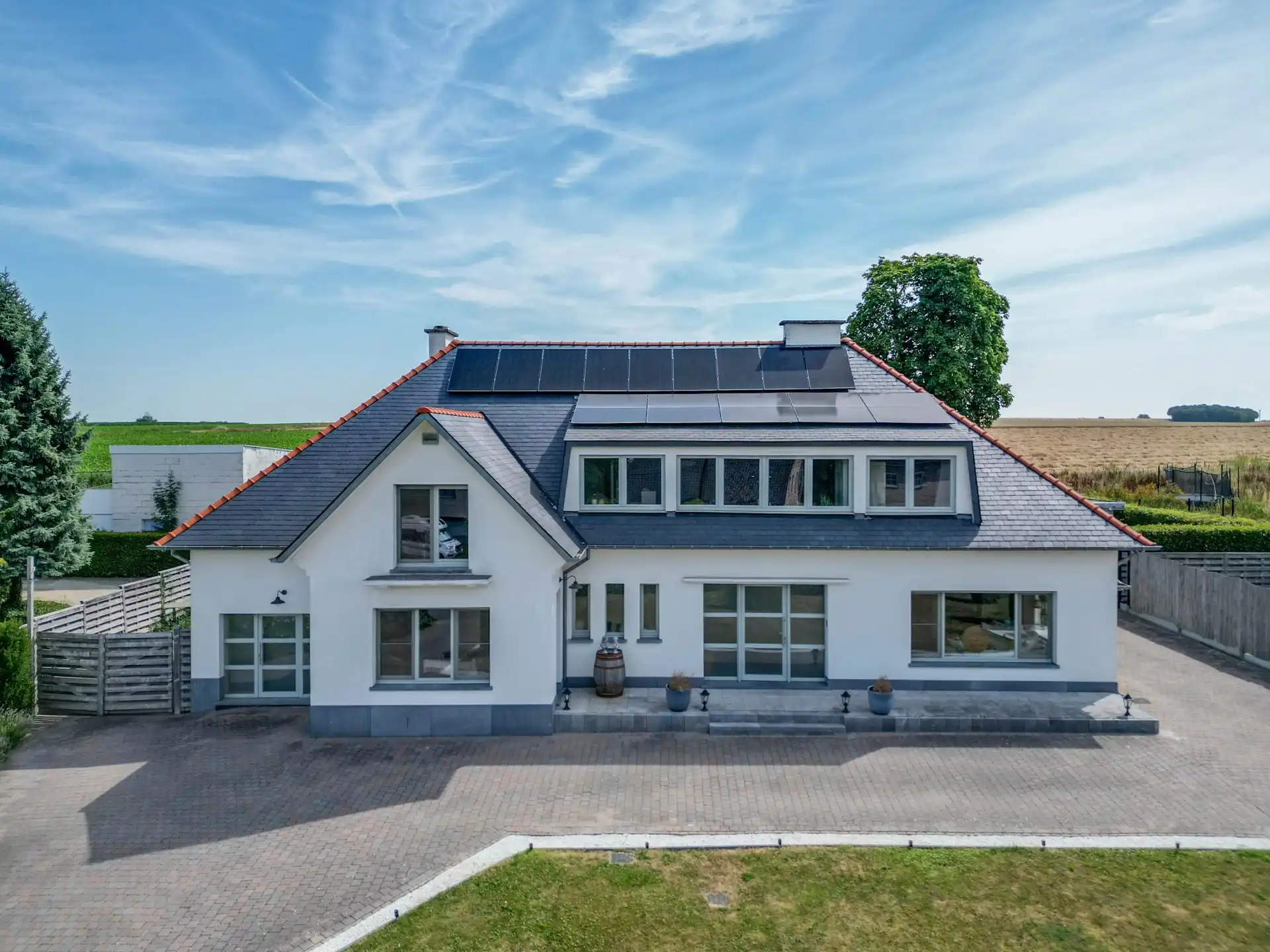 Luxe villa met zeven slaapkamers foto 2