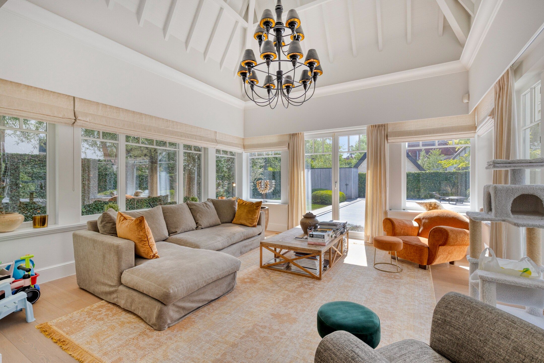 Luxueuze en stijlvolle villa in Engelse Cottage stijl met verwarmd zwembad gelegen in het Zoute. foto 8