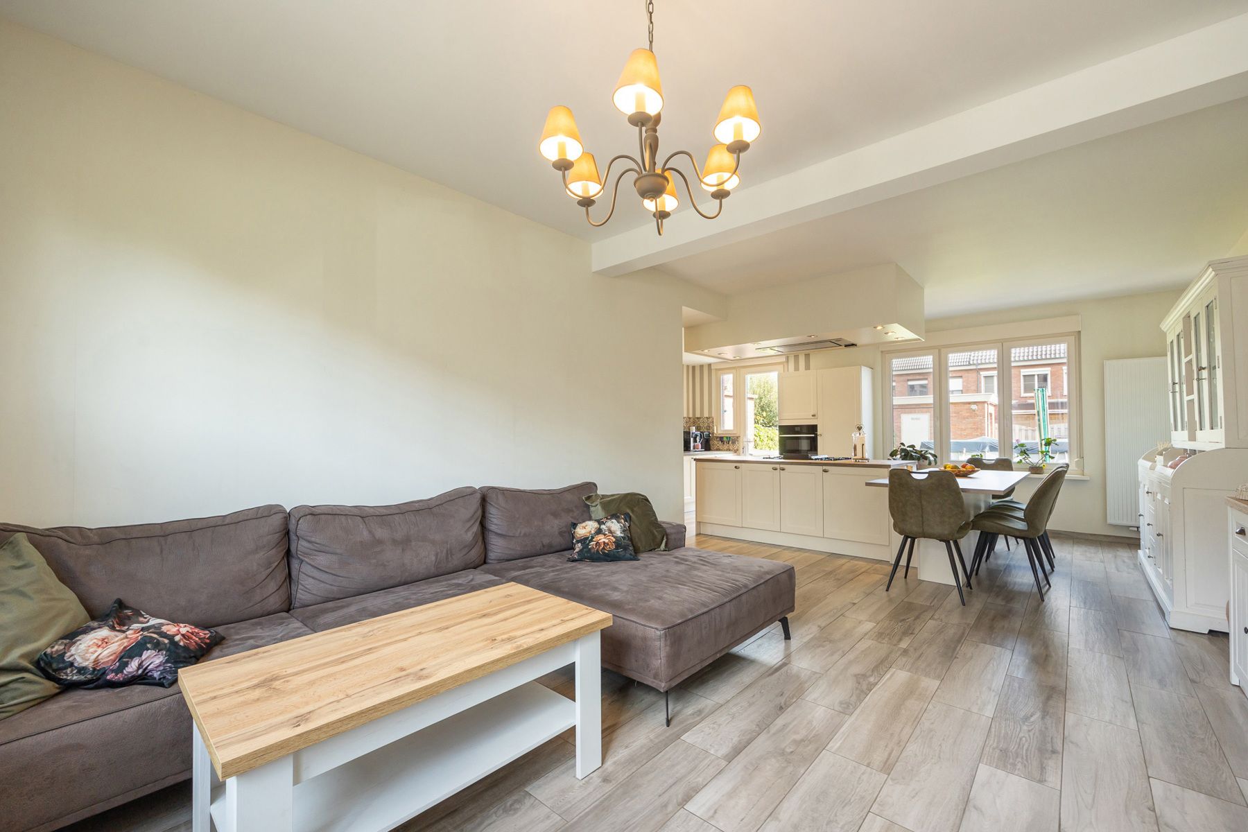 Gerenoveerde woning met zeer gunstig EPC B, in het centrum van Ekeren! foto 10