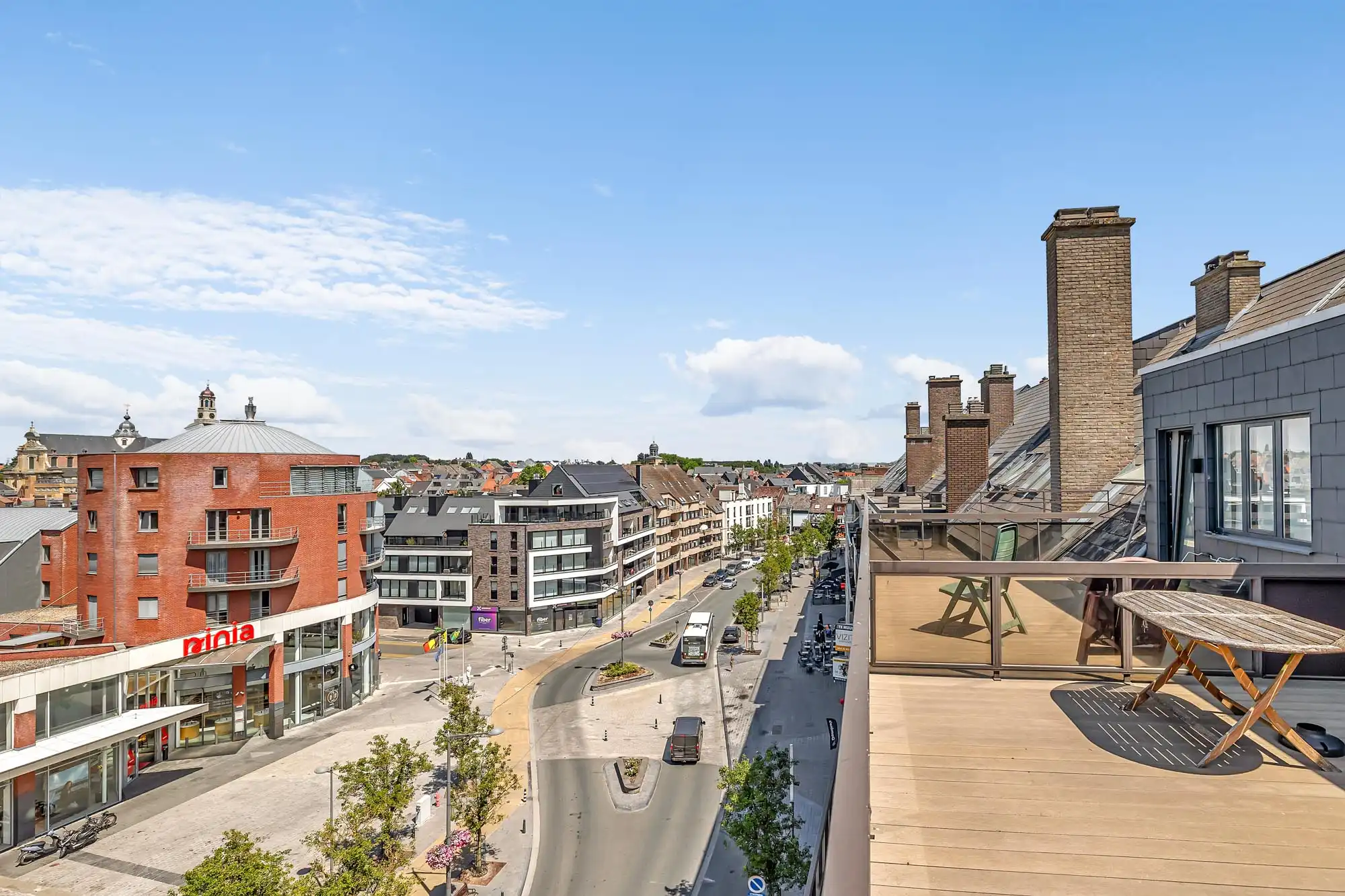 Gerenoveerd penthouse met 2 ruime terrassen in centrum foto 23