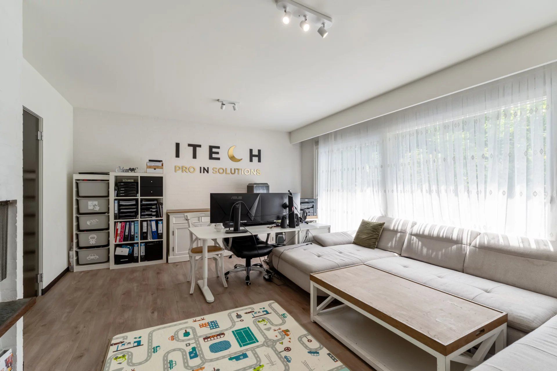 Ruime instapklare woning te Heusden-Zolder foto 4