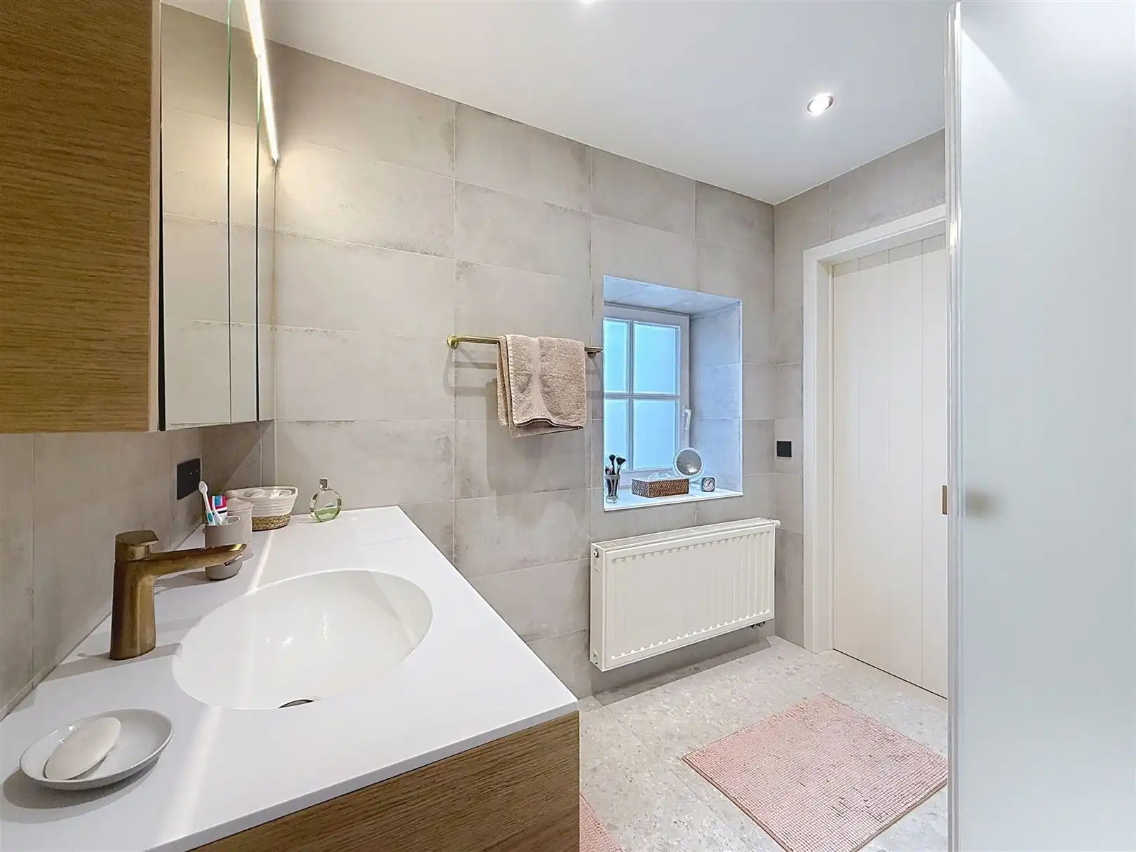 Karaktervolle woning met 4 slpks, 2 bdks, zwembad, 39a 17ca foto 21