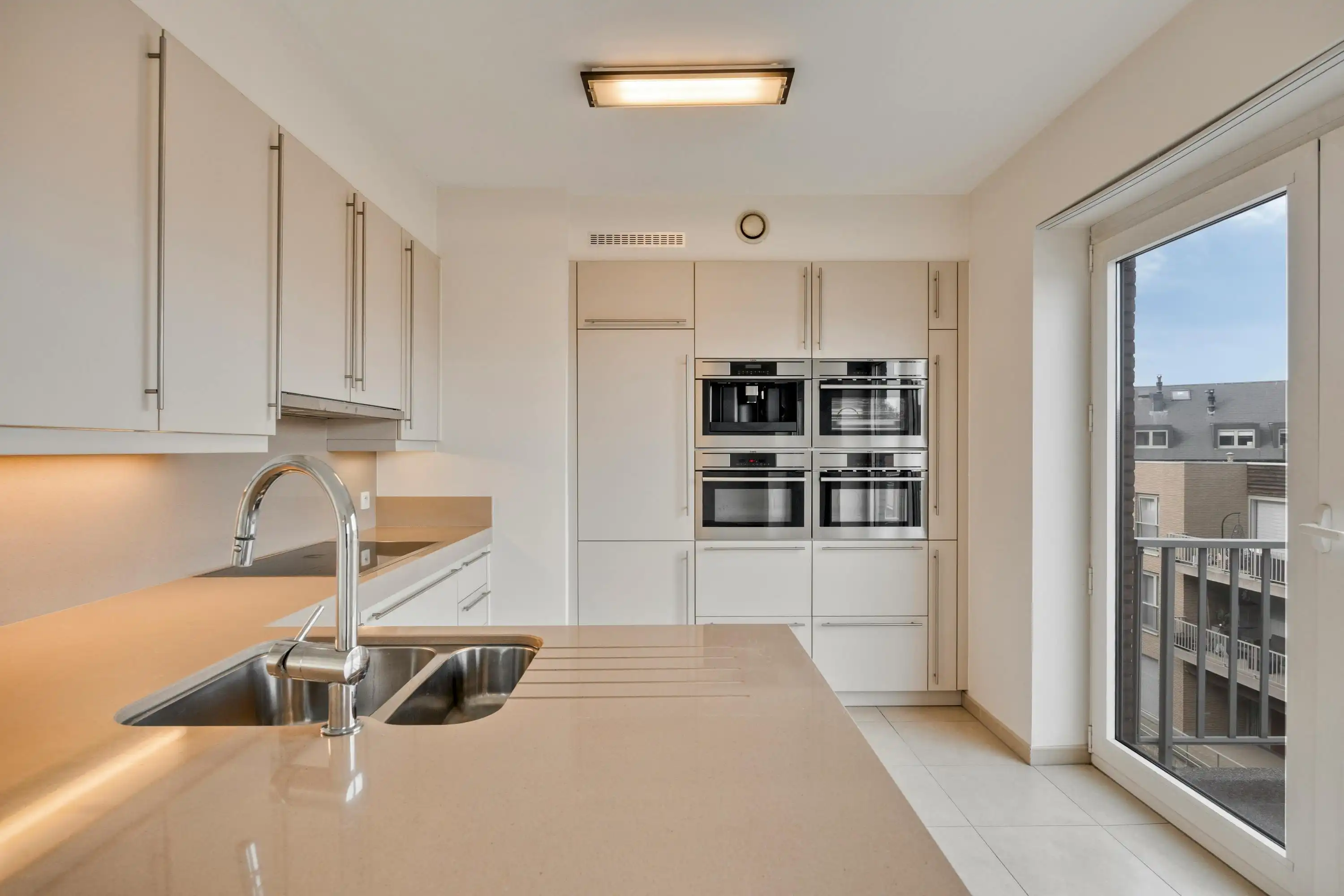Ruim duplex appartement in Res Ijsfabriek te Strombeek-Bever foto 6