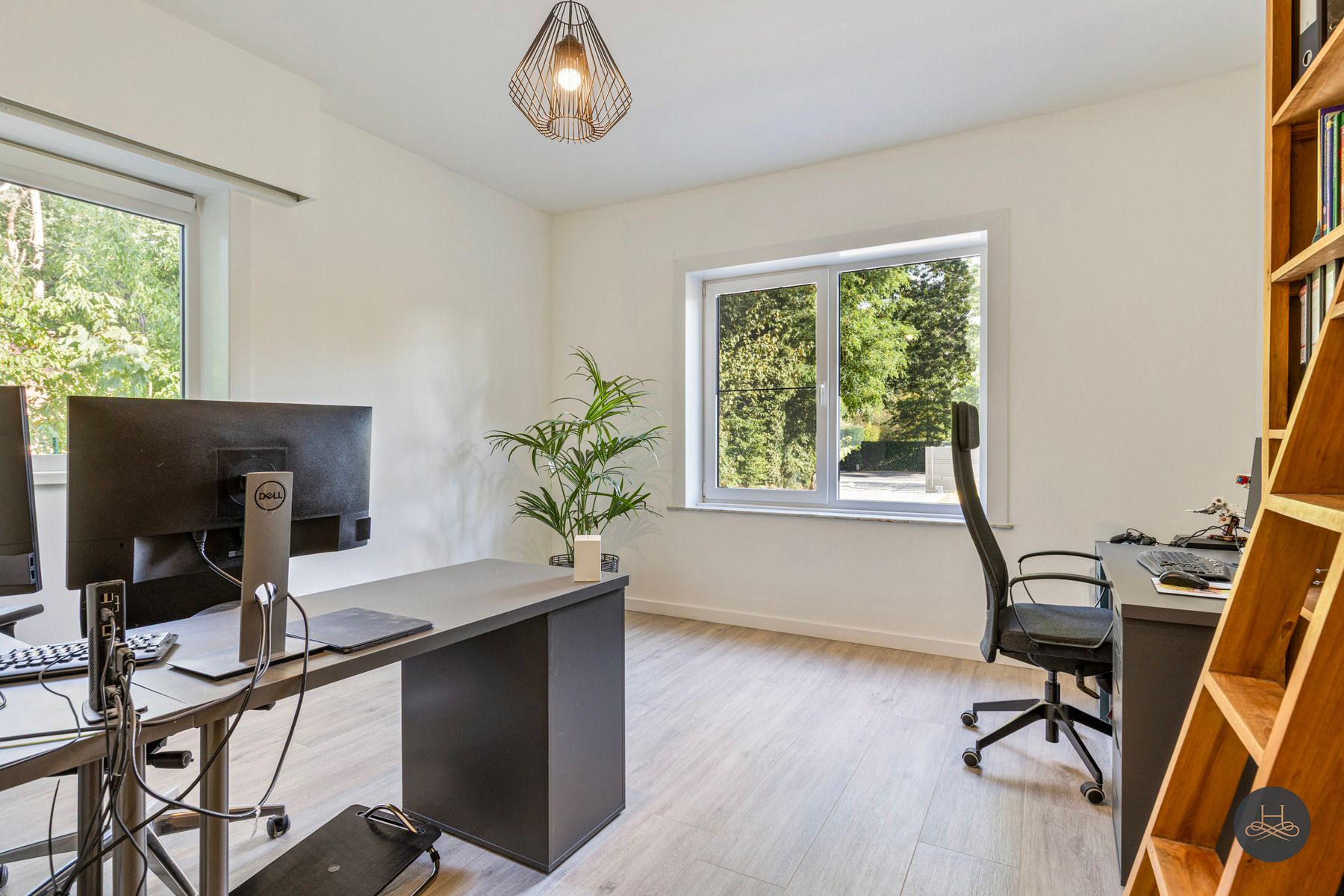 Energiezuinige gerenoveerde villa op een zeer ruim perceel foto 11