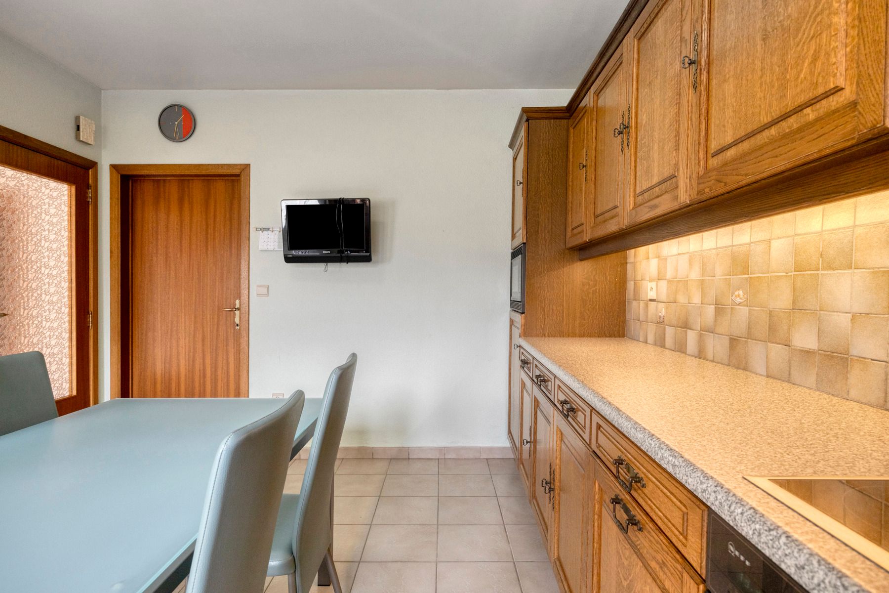 Instapklare woning met 3 slaapkamers en ruime tuin foto 6