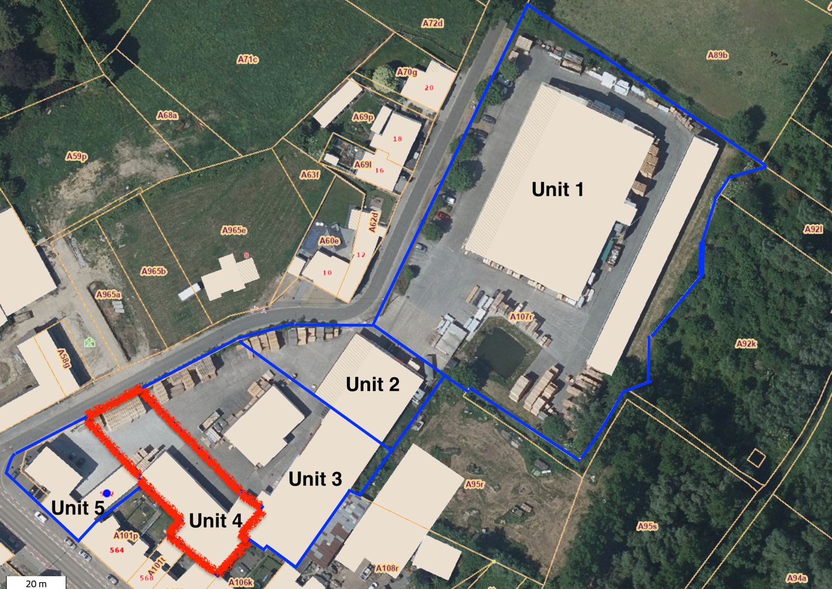 Unit 4 : gesloten loods met afdaken foto {{pictureIndex}}