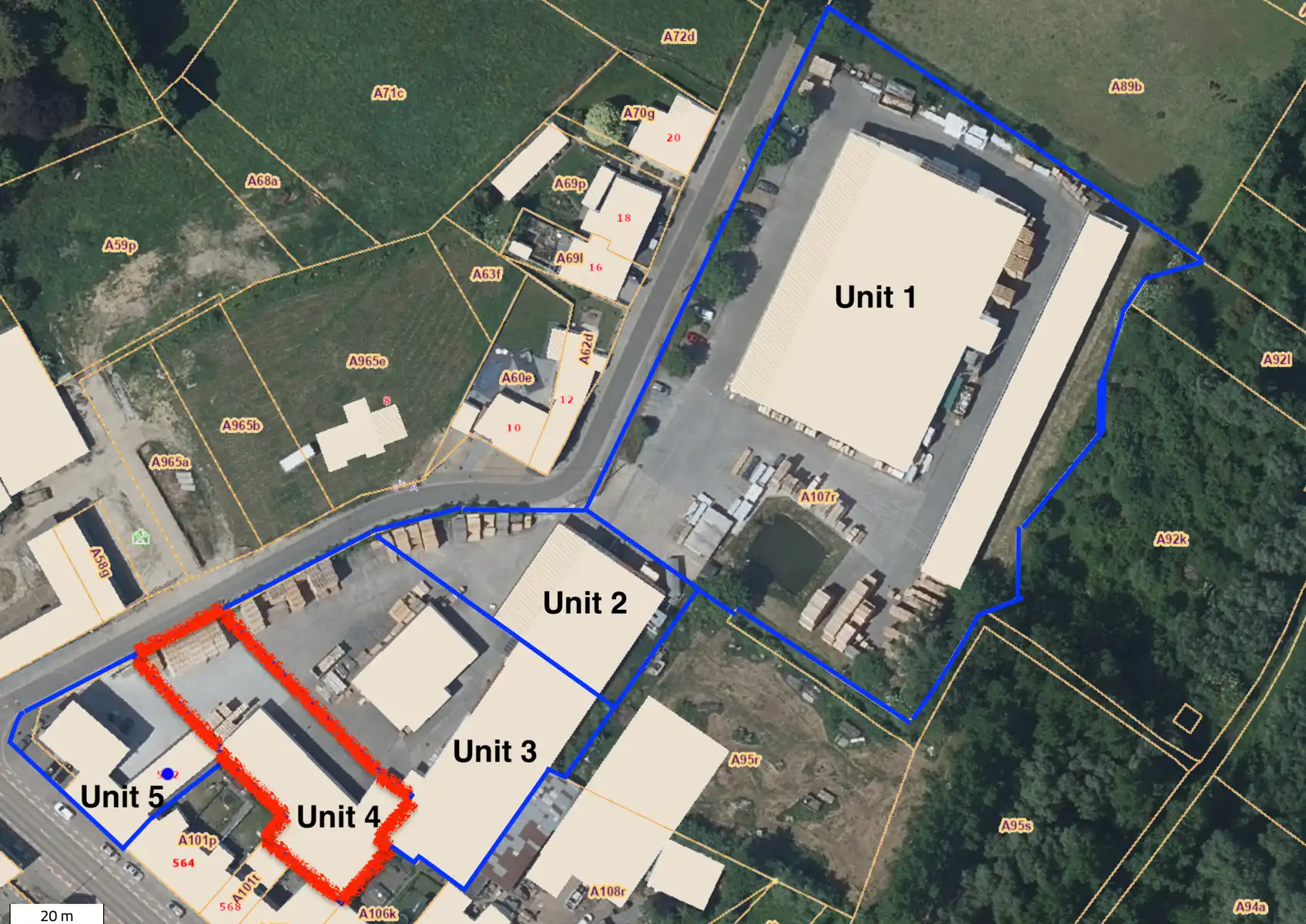 Unit 4 : gesloten loods met afdaken foto {{pictureIndex}}