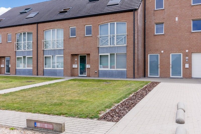 Gelijkvloers appartement met 2 slpks en een autostaanplaats foto 5