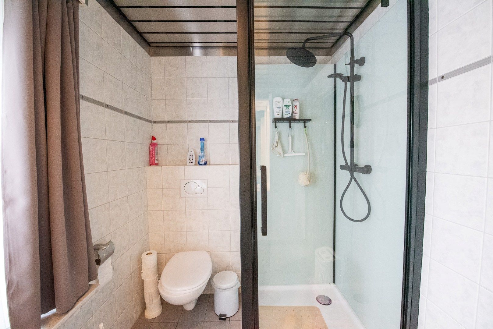 Goed onderhouden, halfopen woning met 4 slaapkamers op 438 m² in Zulte foto 10