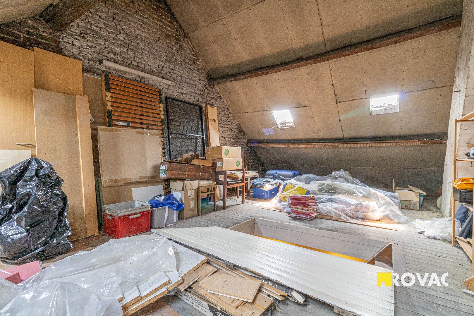 Zeer leuke rijwoning met prachtige stadstuin in centrum Izegem foto 26