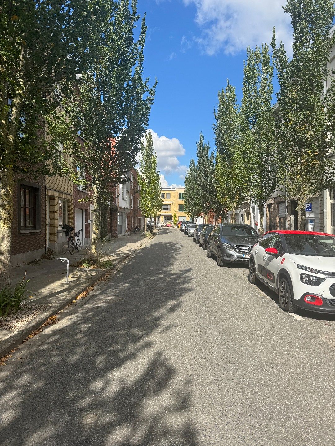 Stadswoning met 3 slpk en tuintje te koop op zeer goede locatiein Kortrijk. foto 17
