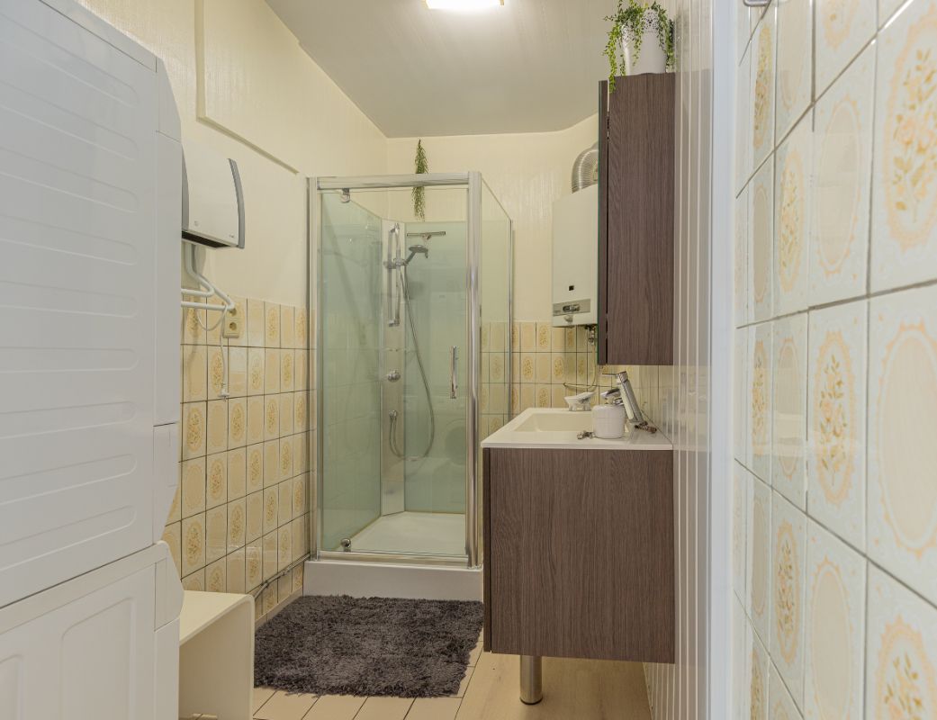 Rijwoning met uitweg foto 7