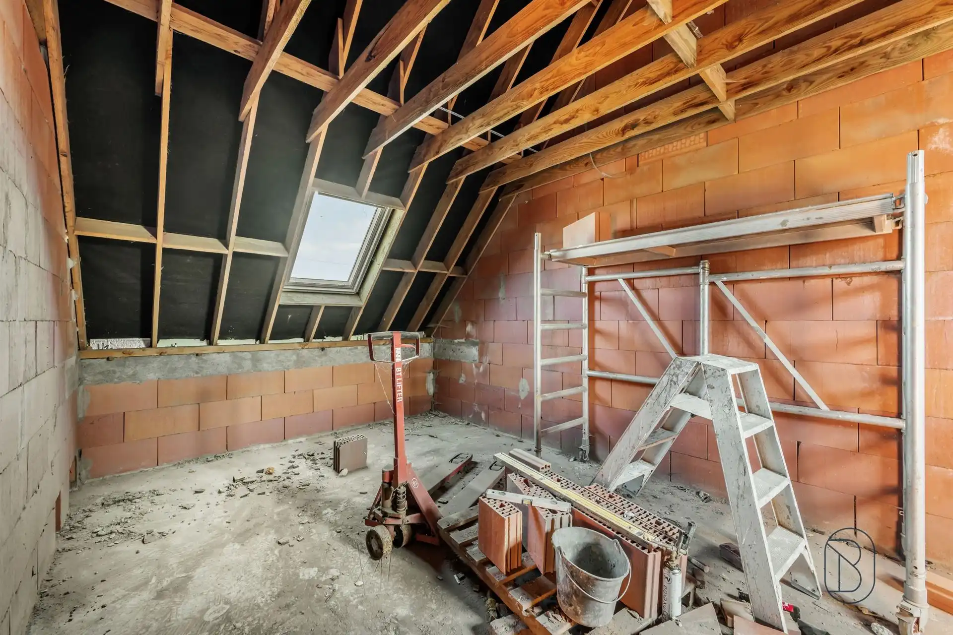 Mooie ruwbouwwoning in pastorijstijl.  foto 9