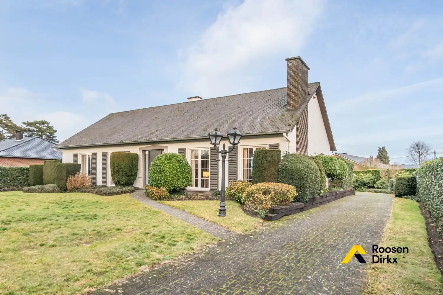 Hoofdfoto van de publicatie: Charmante gelijkvloerse woning met 4 slaapkamers op perceel 1.282m²