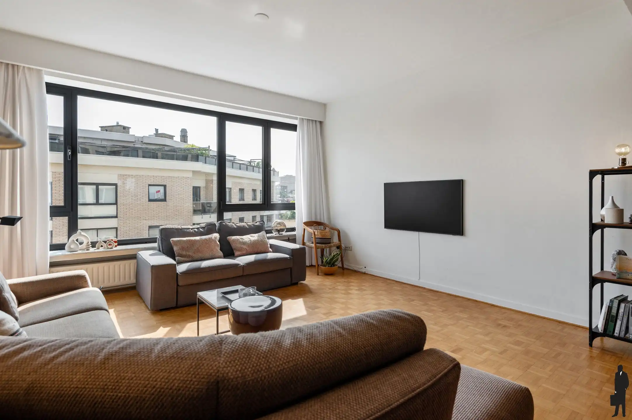 Lichtrijk 3-slaapkamer appartement met Zuidwest terras foto 4