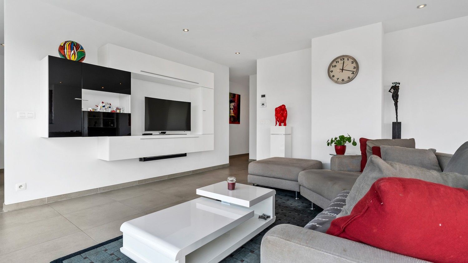 Modern penthouse met twee terrassen op toplocatie in Lanaken (Veldwezelt) foto 10