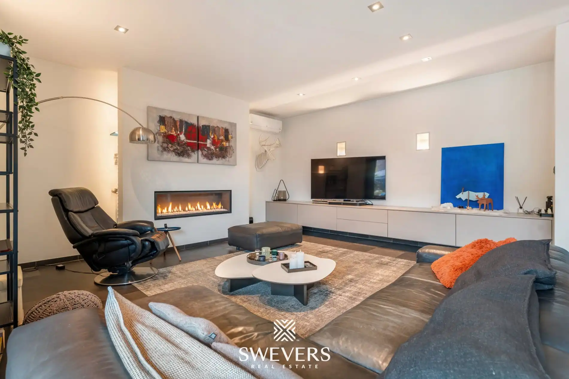 Werken, wonen en genieten in luxevilla met zwembad, poolhouse en magazijn in Koersel foto 3