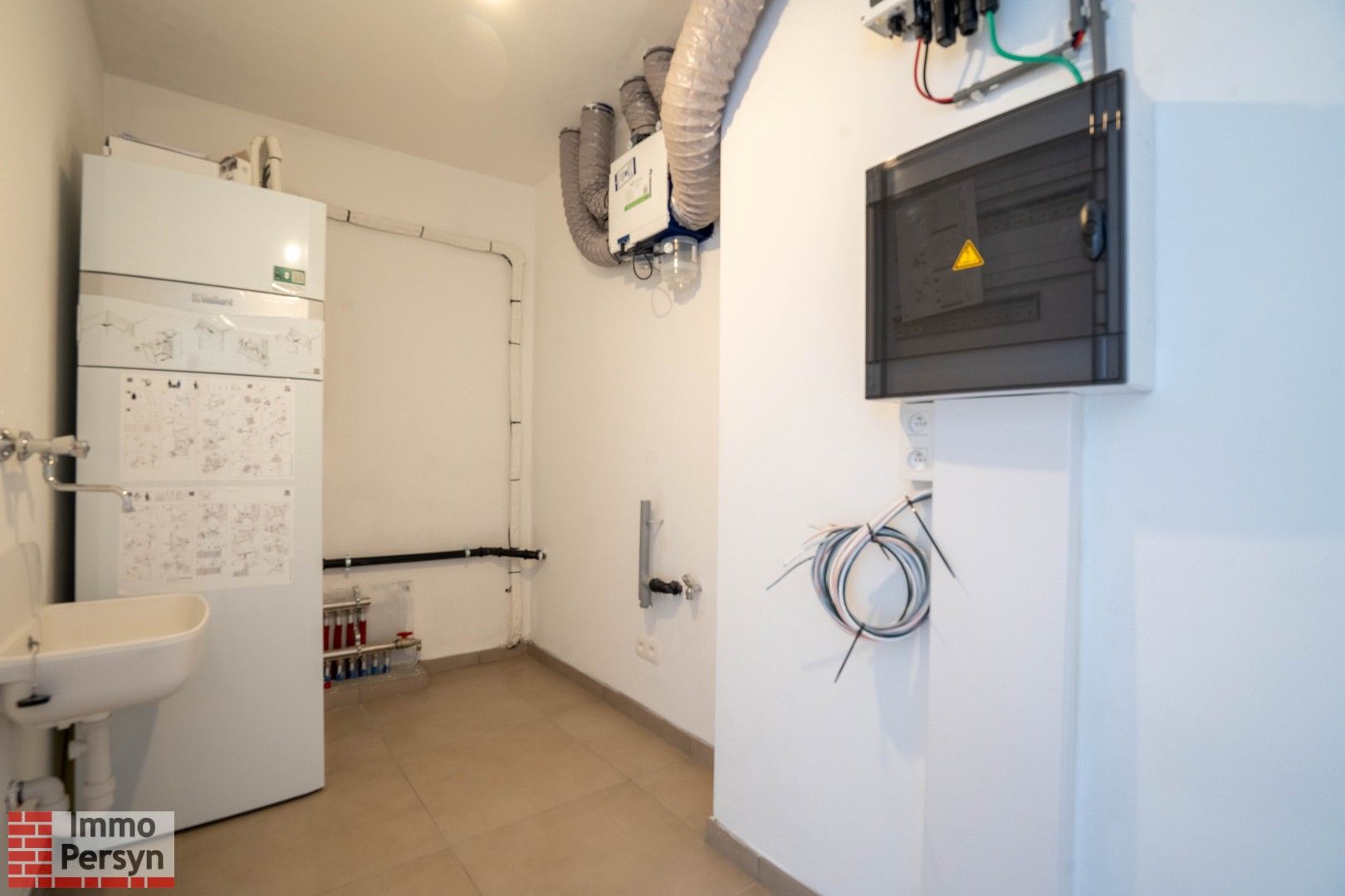 Nieuwbouw 2 slpk appartement met staanplaats en berging foto 9
