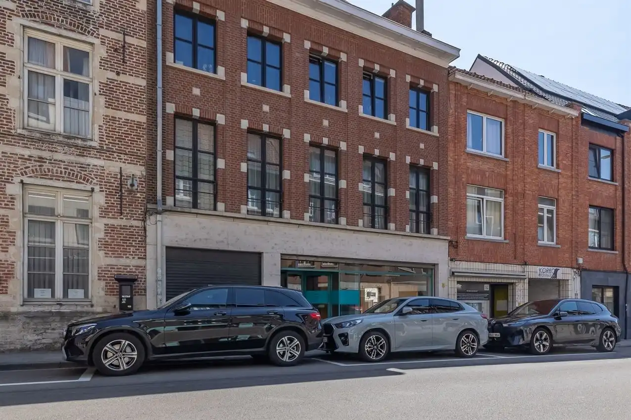 Ruim gelijkvloers appartement met zonnige tuin op toplocatie foto 30