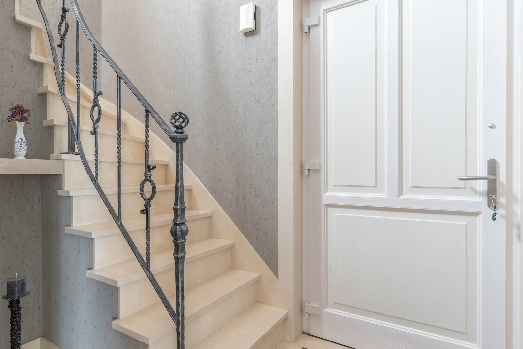 Gunstig gelegen instapklare woning met 2-3 slpks en garage foto 4