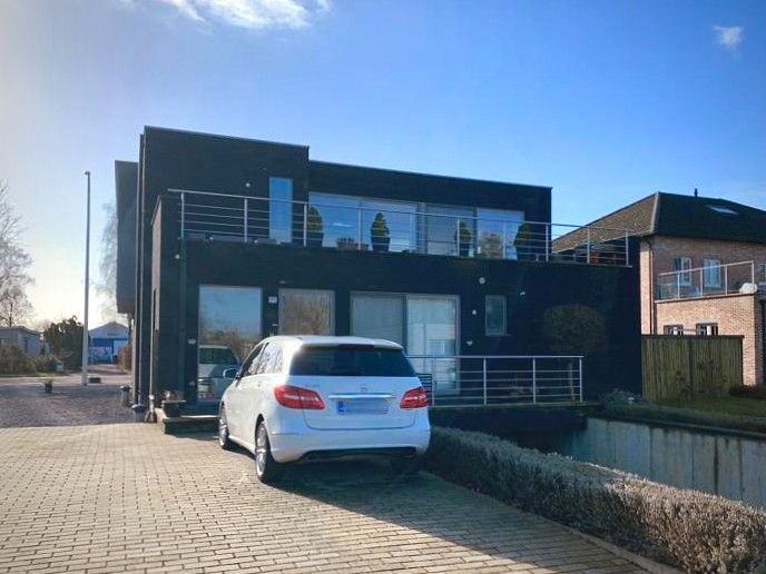 Multifcufunctioneel bedrijfsgebouw met appartement op zichtlocatie foto 8