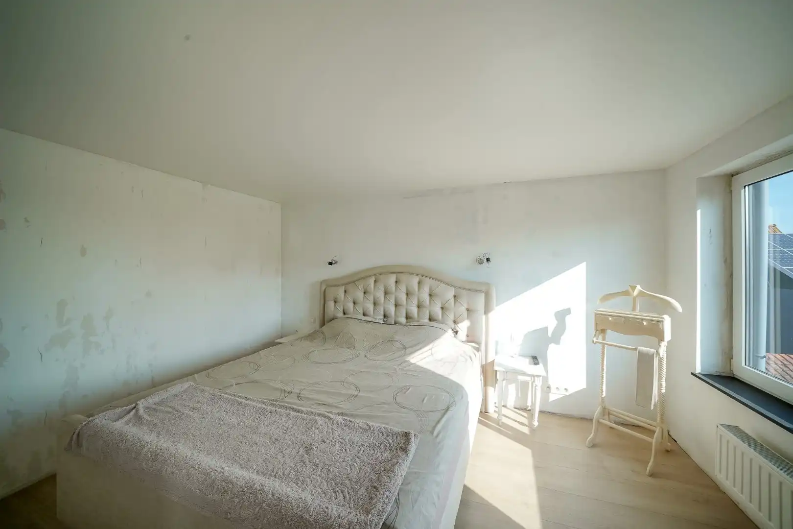 Ruime eengezinswoning in centrum Oudenburg met handelsruimte op gelijkvloers. foto 21