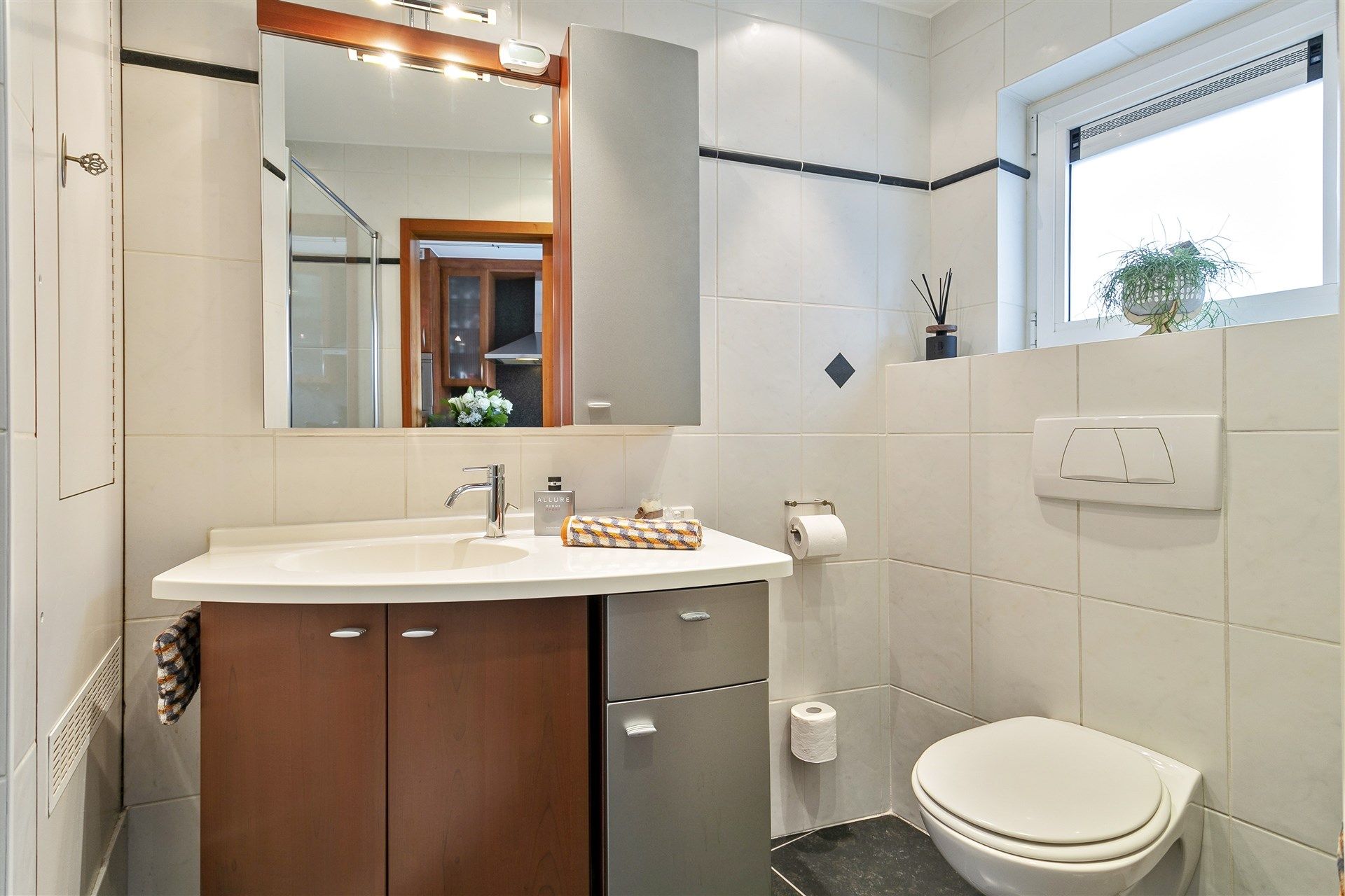 Charmant appartement met 1 slaapkamer en garage nabij het ce foto 11