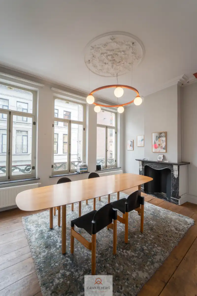 Karaktervol handelspand  (256 m²)met woonst in historisch gebouw foto 14