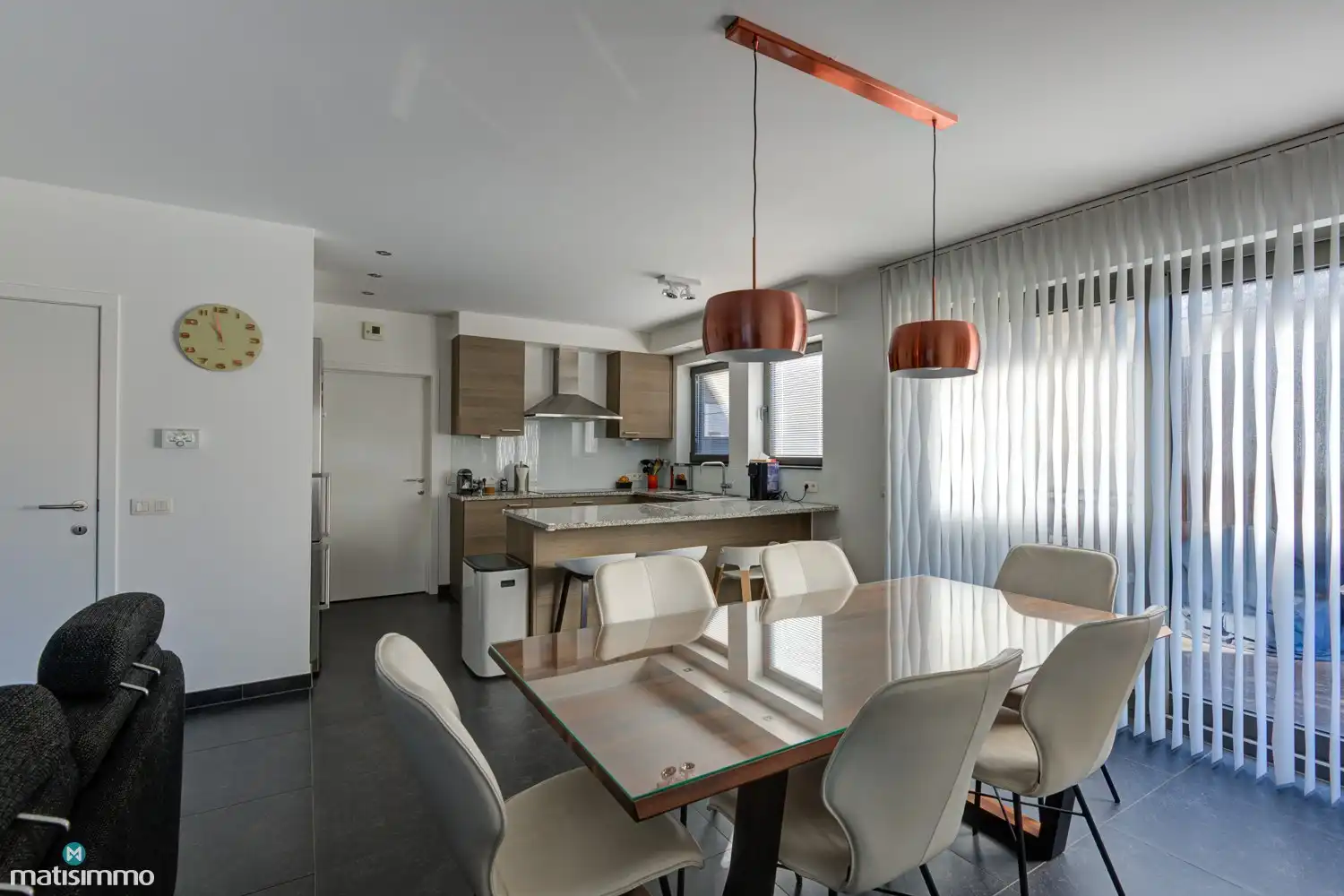 RUIME NIEUWBOUWWONING MET 3 SLAAPKAMERS, TUIN EN CARPORT MET AUTOMATISCHE POORT NABIJ HET CENTRUM VAN BILZEN foto 12