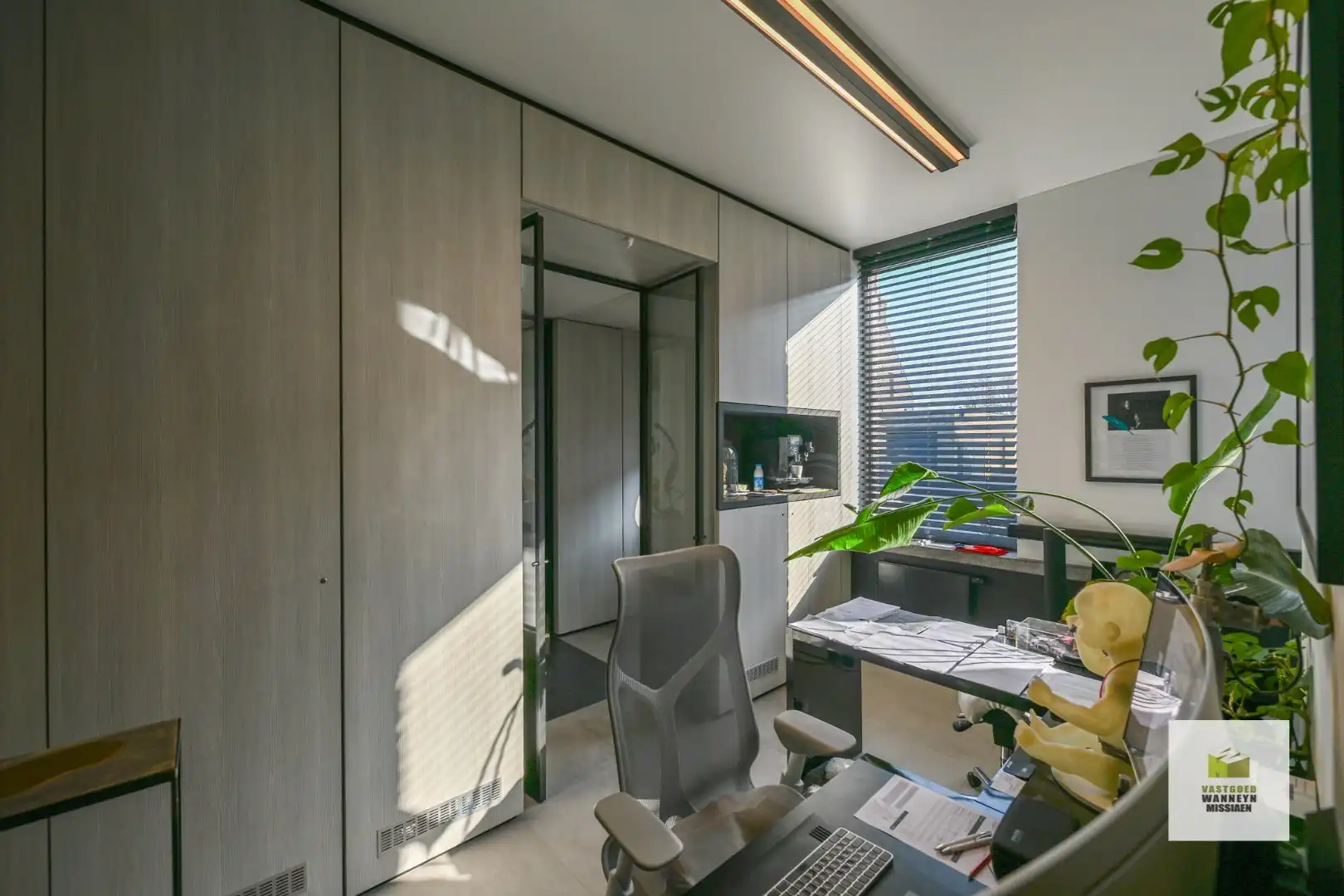 Unieke architectenwoning met hoogwaardige afwerking, landelijk vergezicht en twee kantoorruimtes foto 7