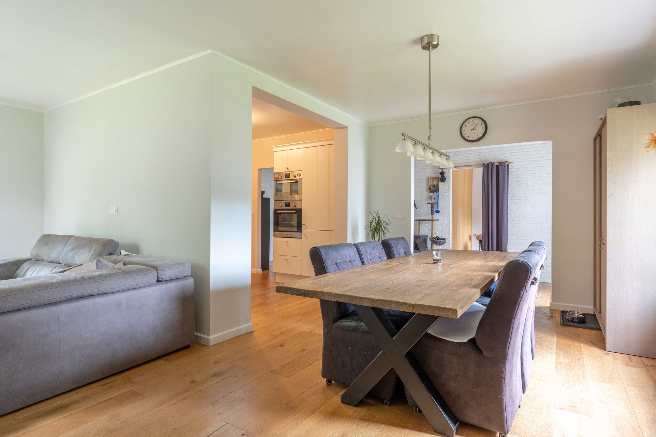 Ruime villa met 5/6 slpks op een perceel van 1.765 m²  foto 6