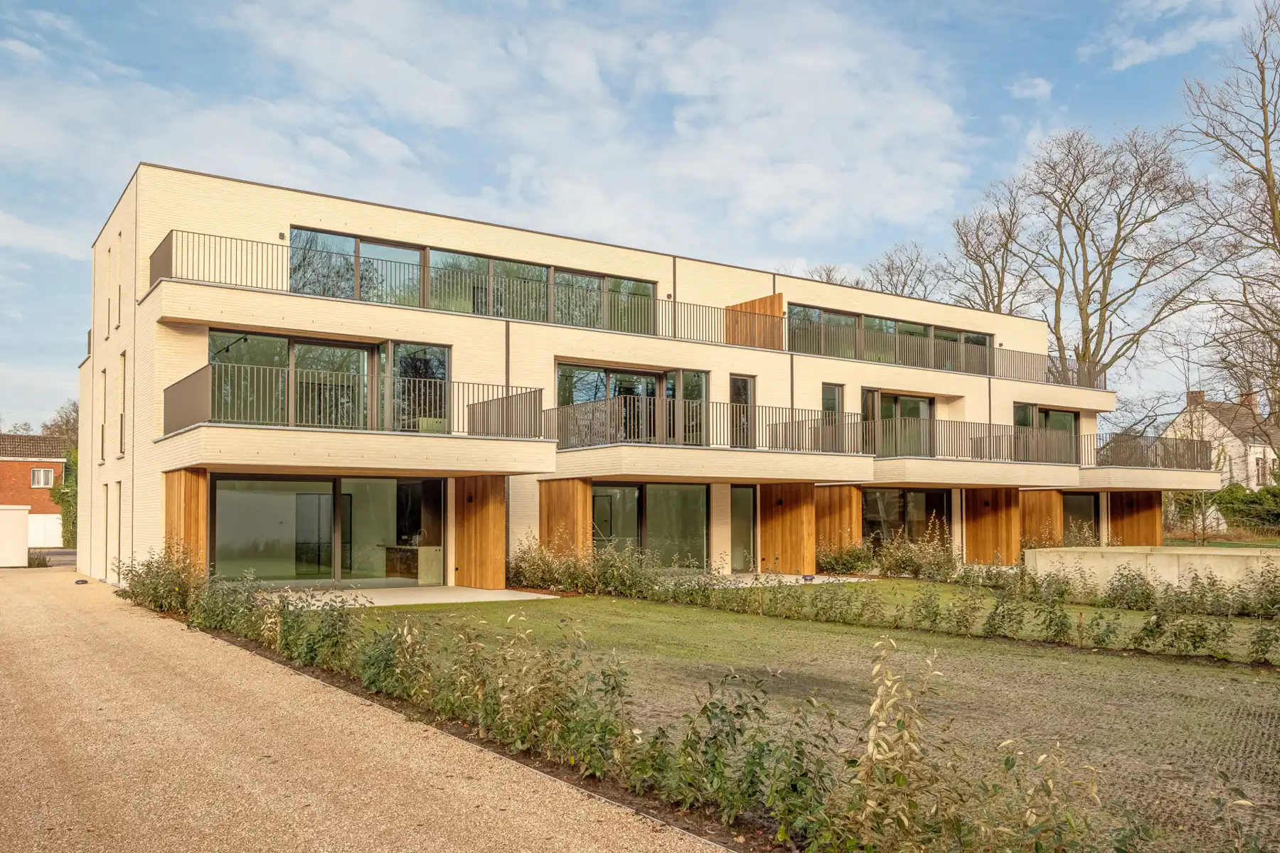 Prestigieus 3 slpk. nieuwbouwappartement met groot terras. foto 3