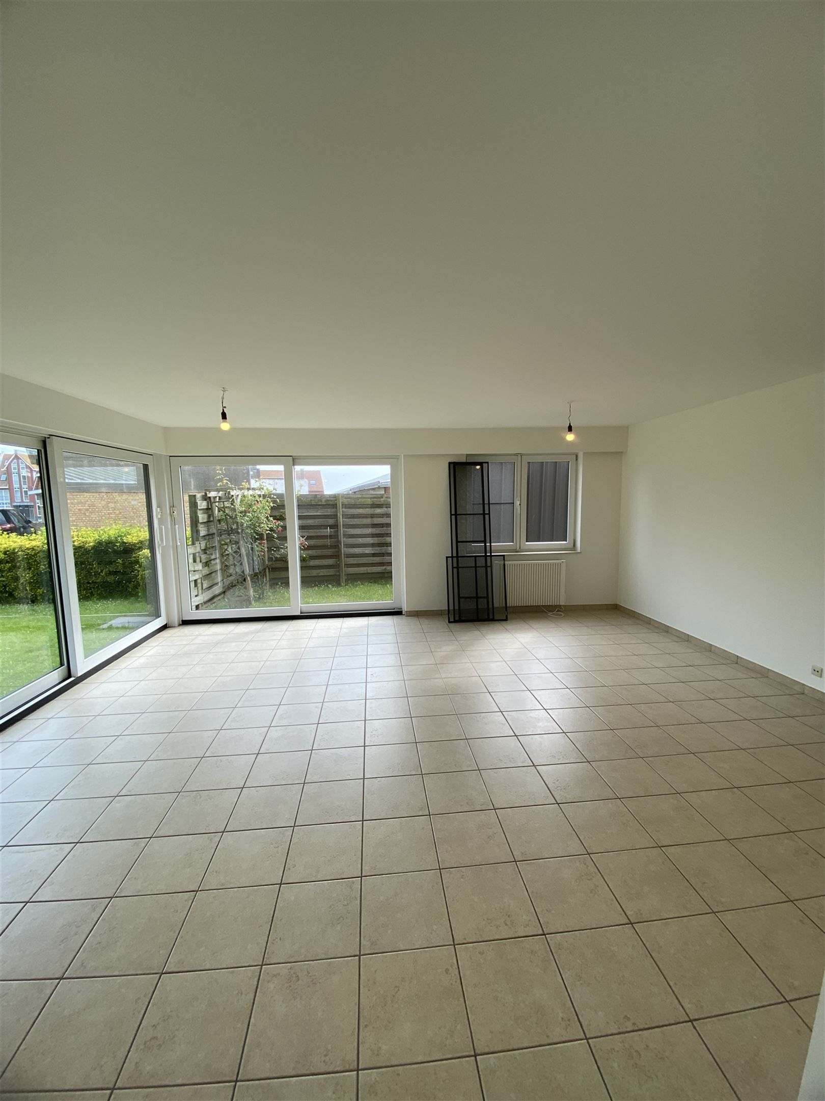 gelijkvloers appartement met garage foto 6